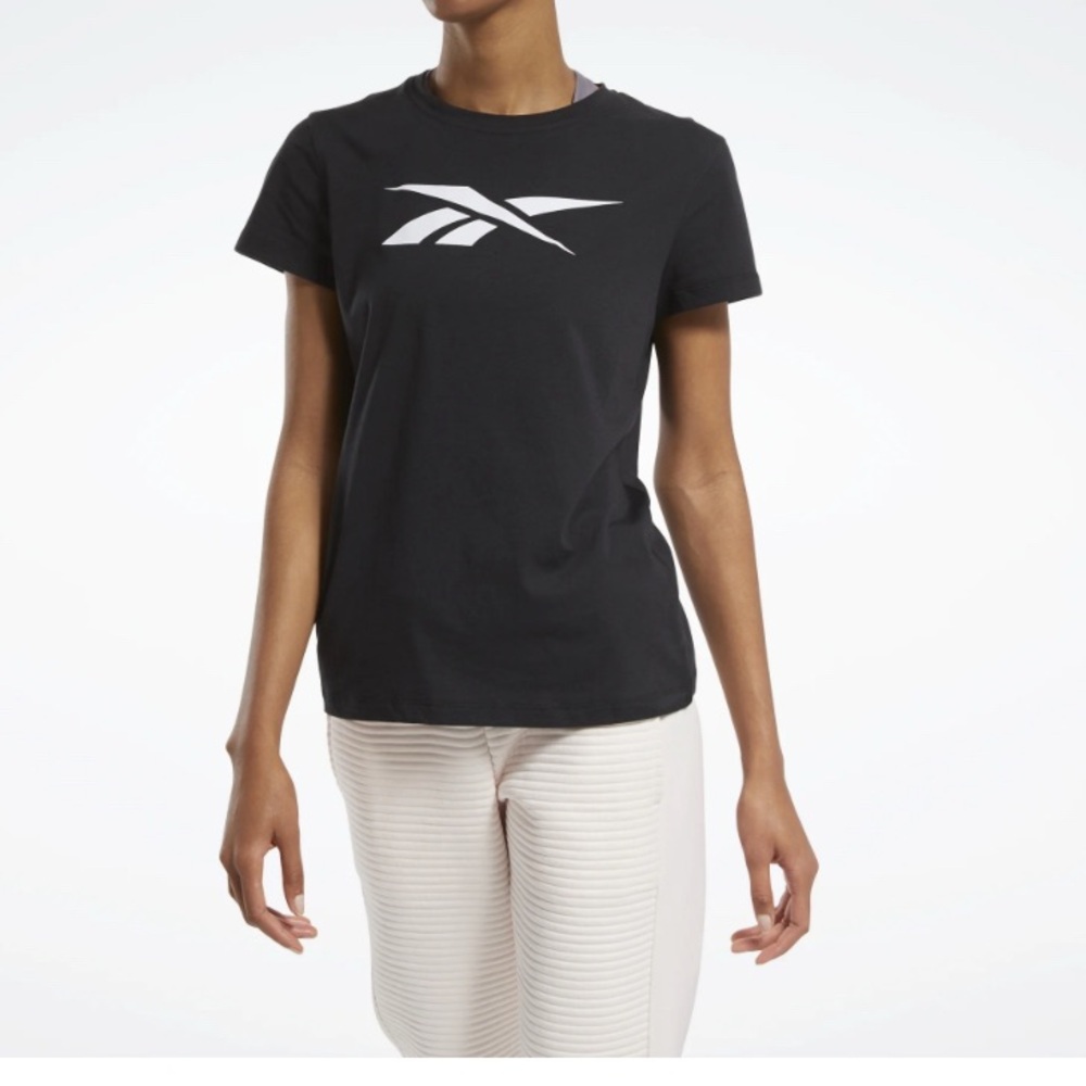 Reebok Vector Graphic women’s T-shirt - M